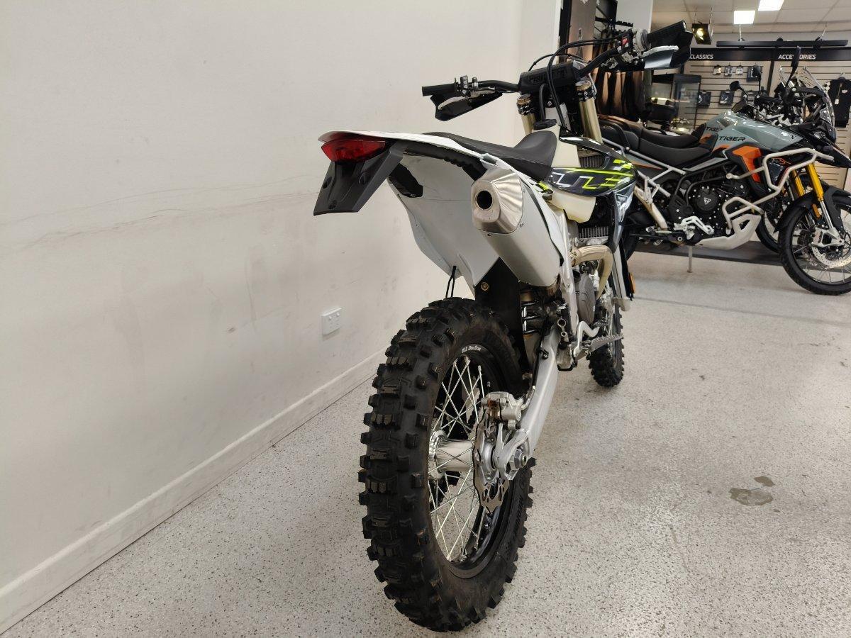 2026 TRIUMPH TF 450-E ENDURO