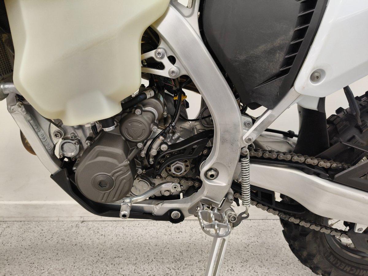 2026 TRIUMPH TF 450-E ENDURO