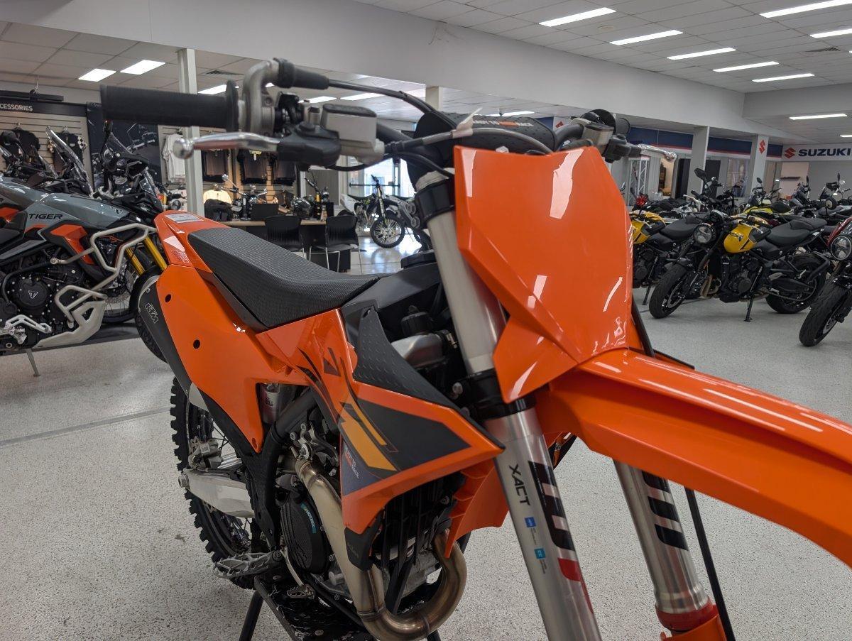 2026 KTM 450 SX-F MOTOCROSS