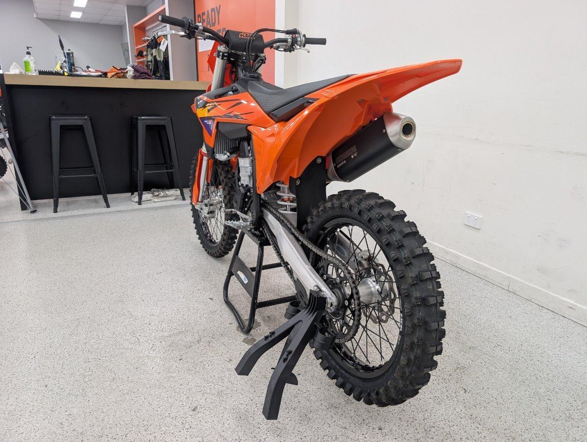 2026 KTM 450 SX-F MOTOCROSS