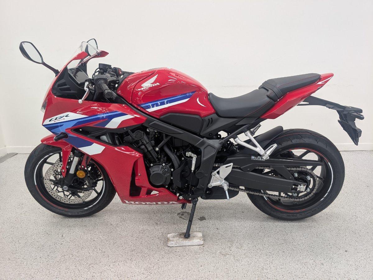 2026 HONDA CBR650R E-CLUTCH SPORTS