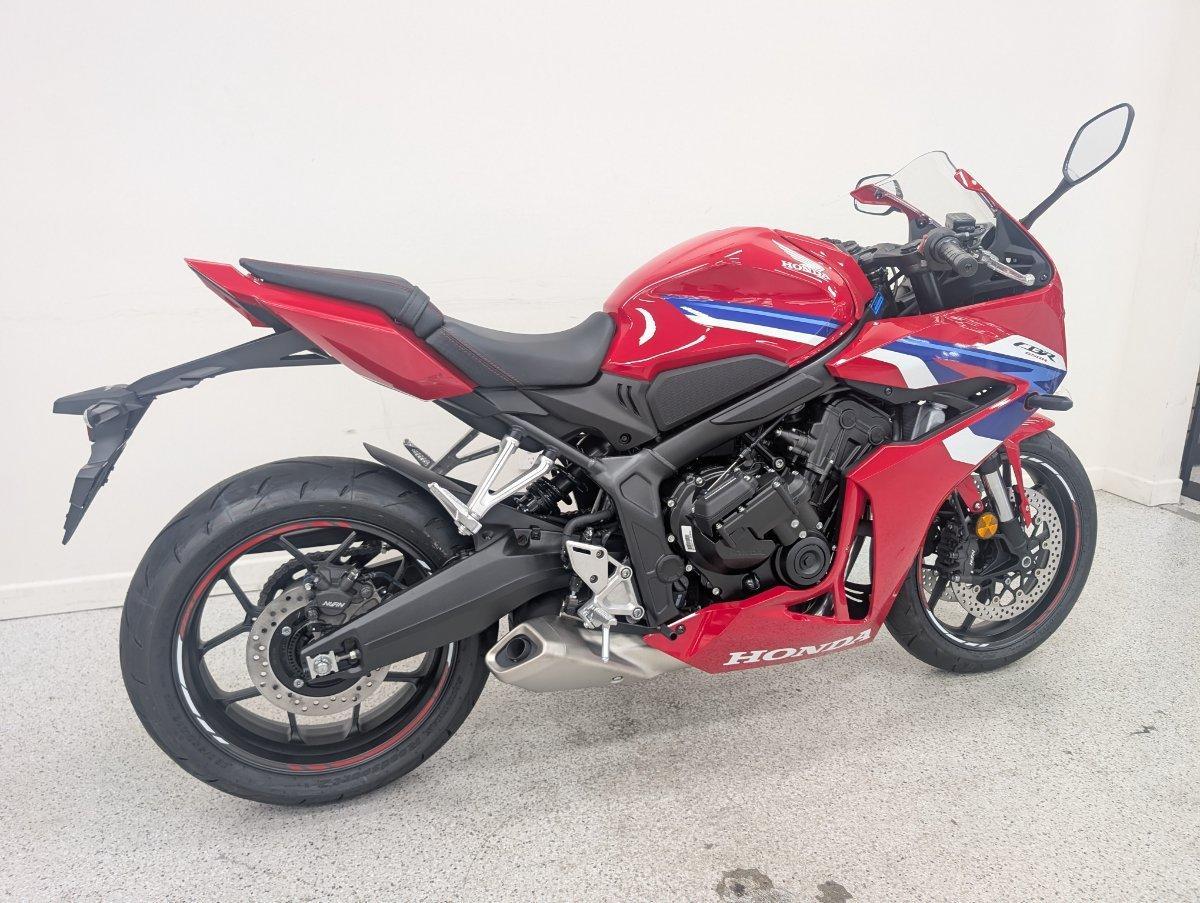 2026 HONDA CBR650R E-CLUTCH SPORTS