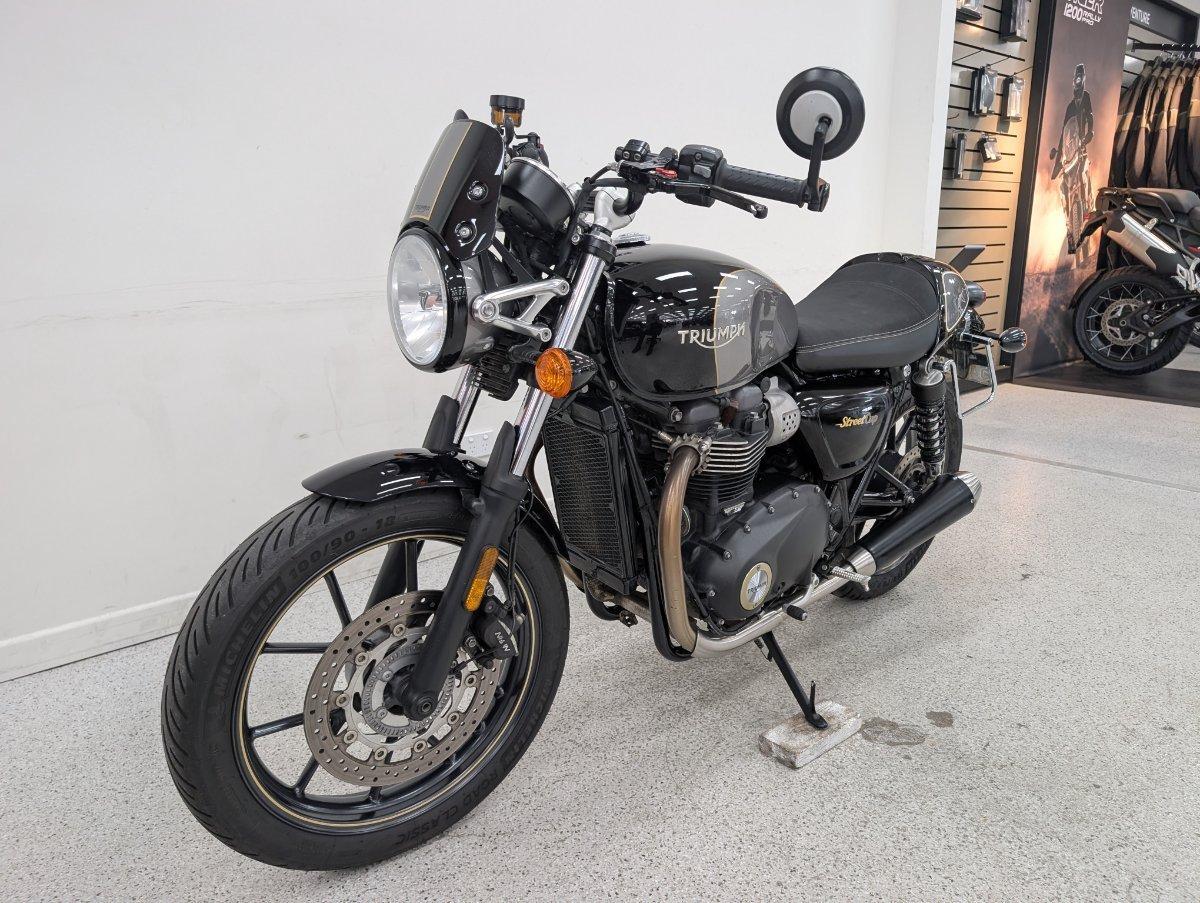 2018 TRIUMPH STREET CUP ROAD