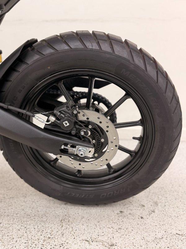 2025 TRIUMPH SCRAMBLER 400 X ROAD
