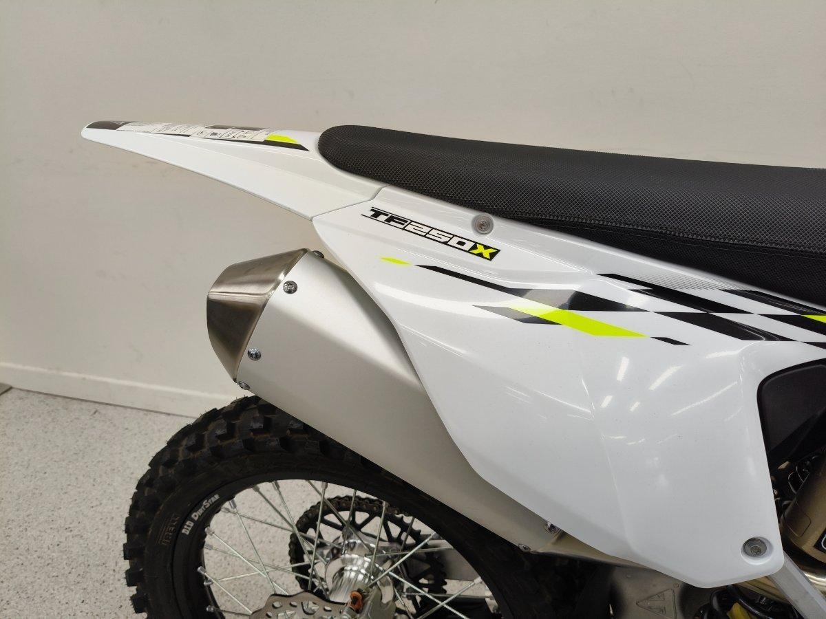 2026 TRIUMPH TF 250-X MOTOCROSS