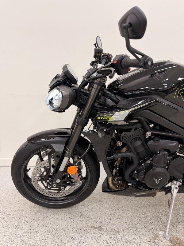 2026 TRIUMPH STREET TRIPLE RS ROAD
