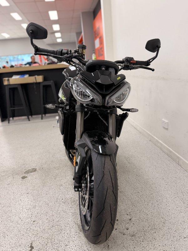 2026 TRIUMPH STREET TRIPLE RS ROAD