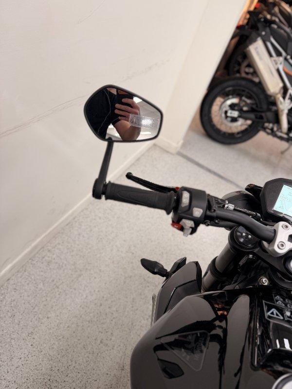2026 TRIUMPH STREET TRIPLE RS ROAD
