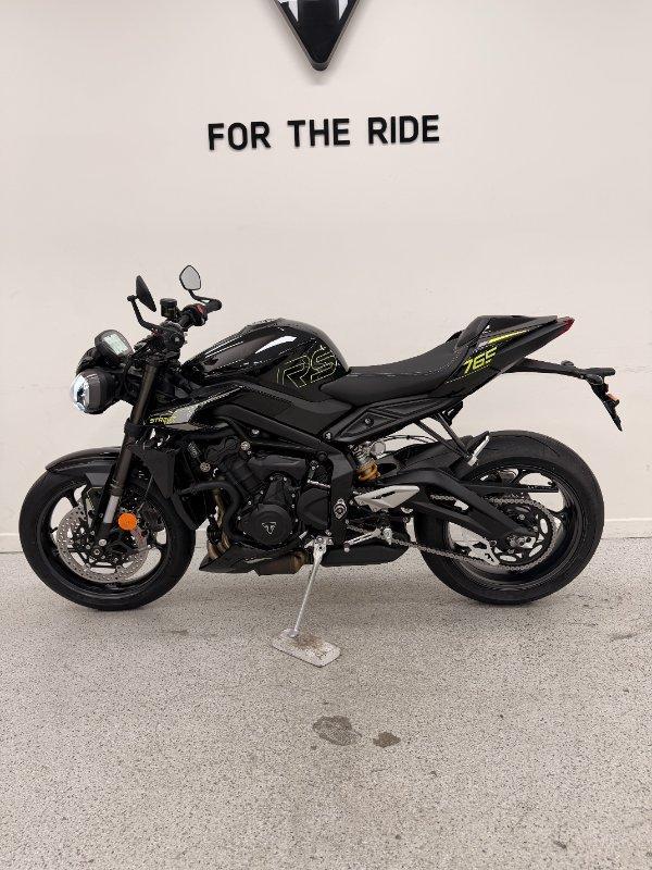 2026 TRIUMPH STREET TRIPLE RS ROAD
