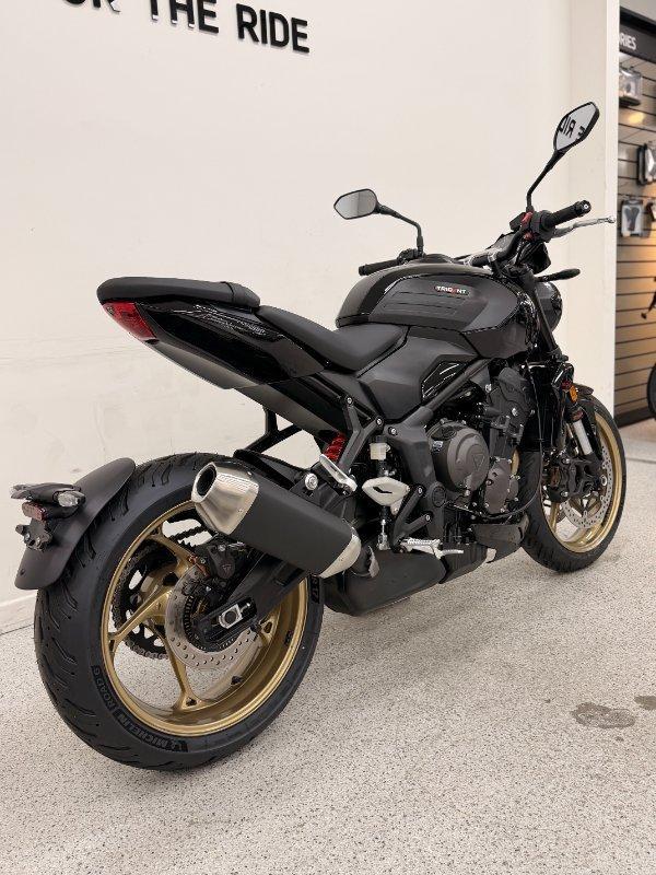2026 TRIUMPH TRIDENT 800 ROAD