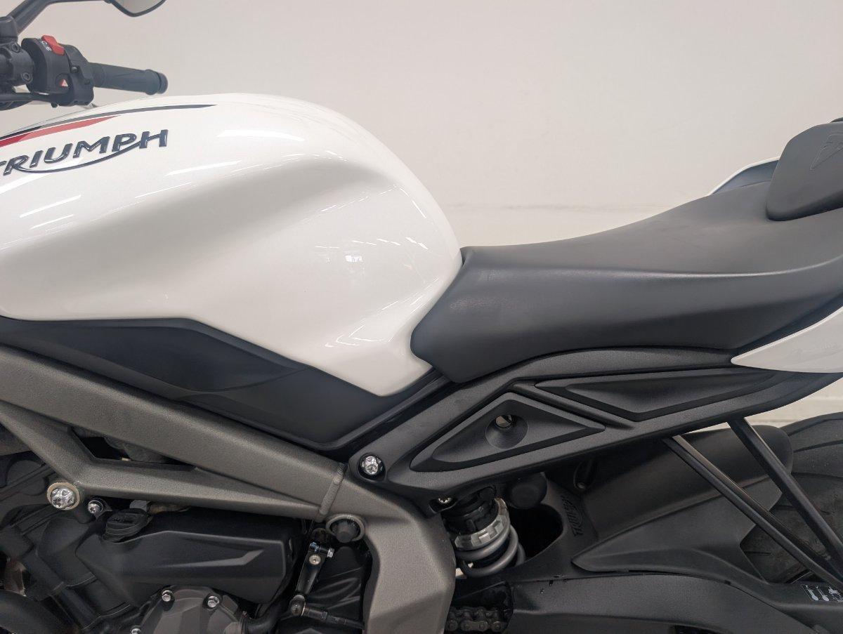 2022 TRIUMPH STREET TRIPLE S 660 LAMS ROAD