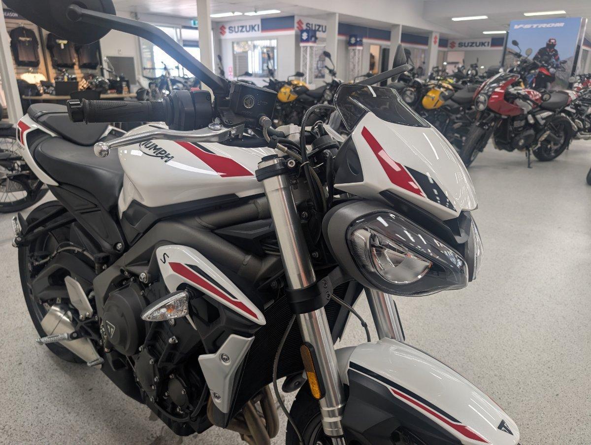 2022 TRIUMPH STREET TRIPLE S 660 LAMS ROAD