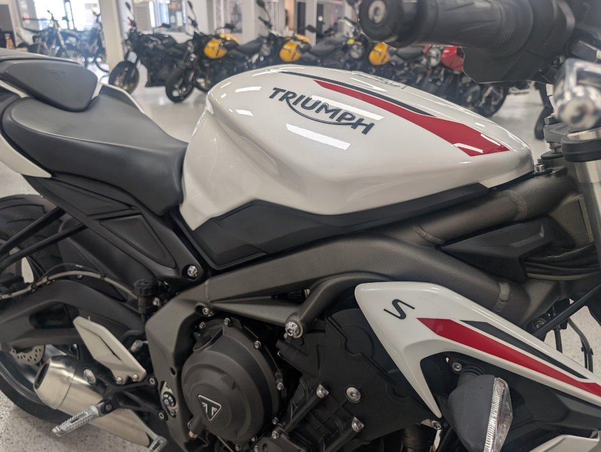 2022 TRIUMPH STREET TRIPLE S 660 LAMS ROAD
