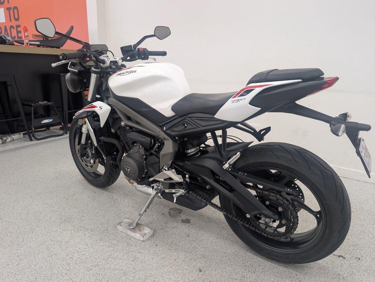 2022 TRIUMPH STREET TRIPLE S 660 LAMS ROAD