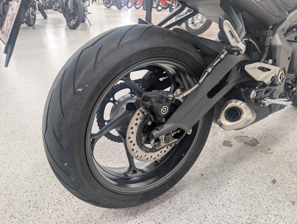 2022 TRIUMPH STREET TRIPLE S 660 LAMS ROAD
