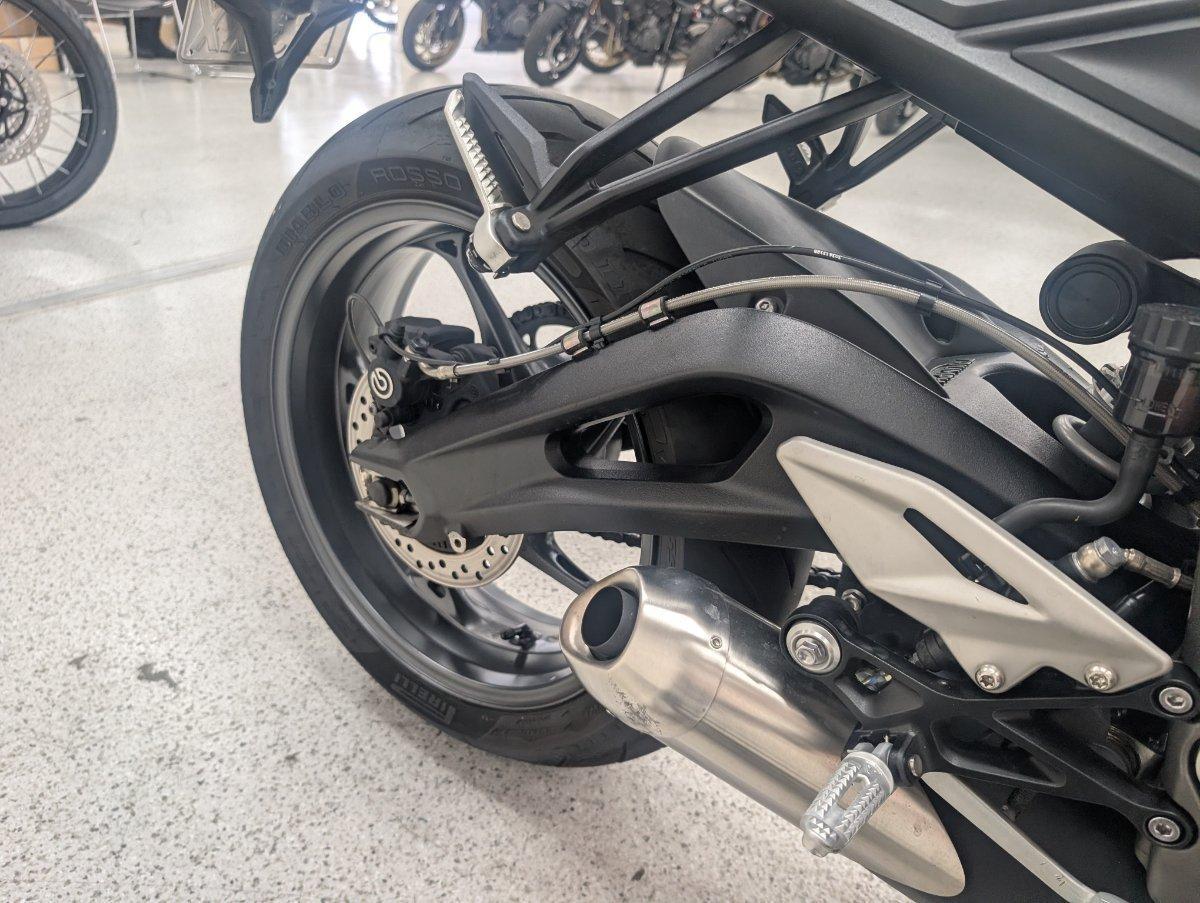 2022 TRIUMPH STREET TRIPLE S 660 LAMS ROAD