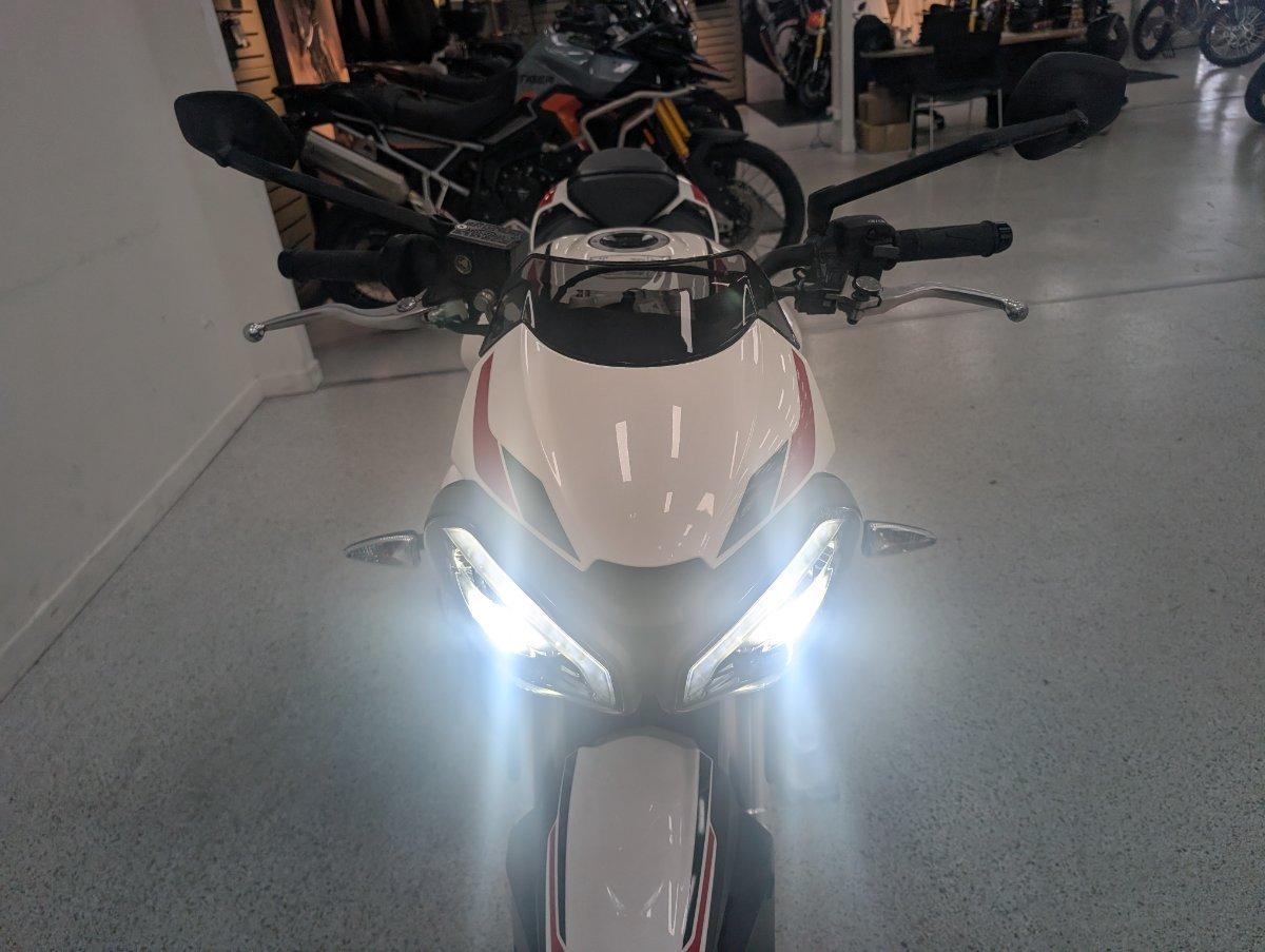 2022 TRIUMPH STREET TRIPLE S 660 LAMS ROAD