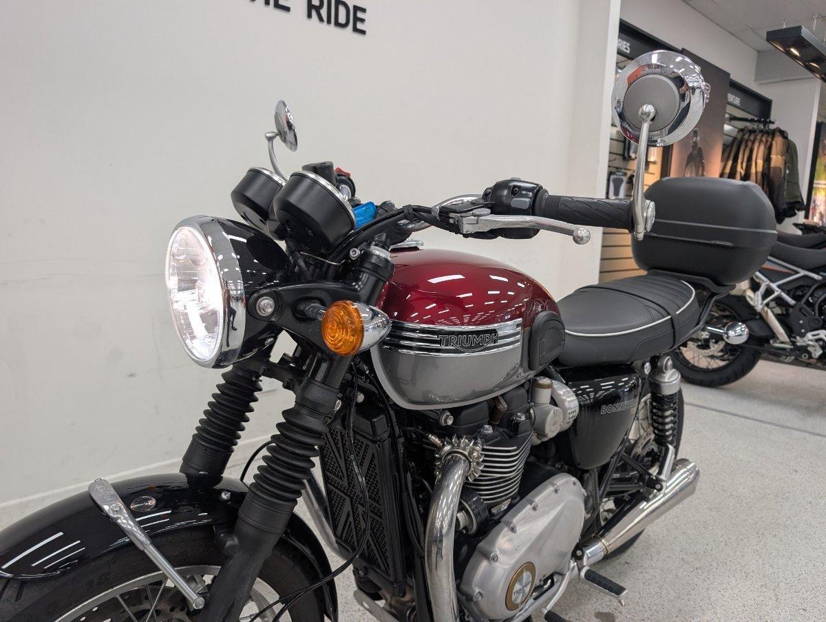 2023 TRIUMPH BONNEVILLE T120 ROAD