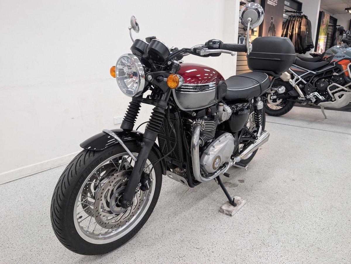 2023 TRIUMPH BONNEVILLE T120 ROAD