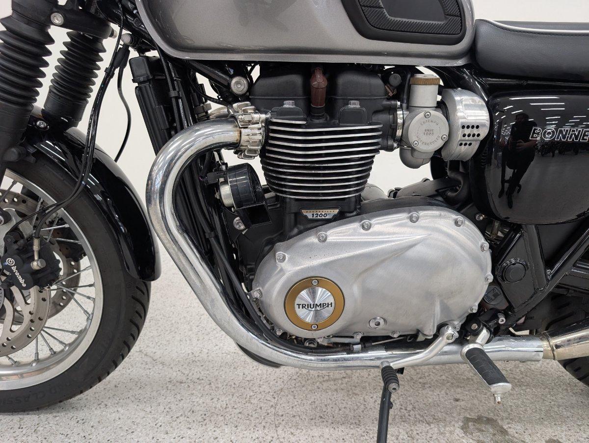 2023 TRIUMPH BONNEVILLE T120 ROAD
