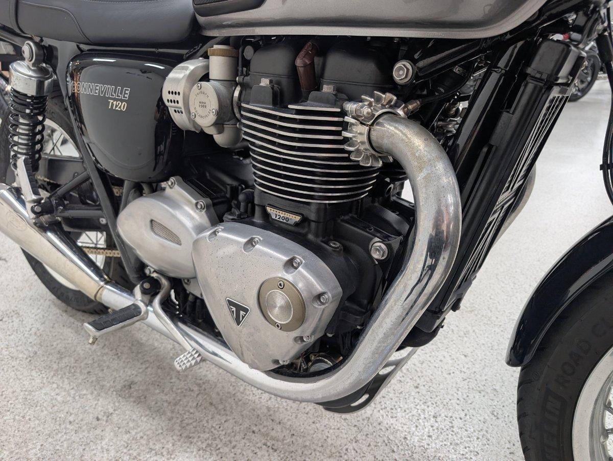 2023 TRIUMPH BONNEVILLE T120 ROAD