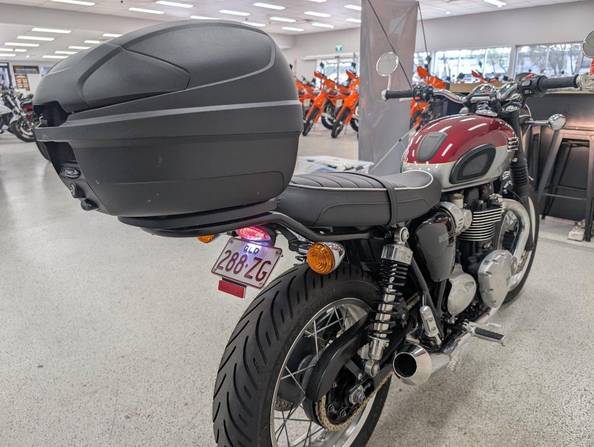 2023 TRIUMPH BONNEVILLE T120 ROAD