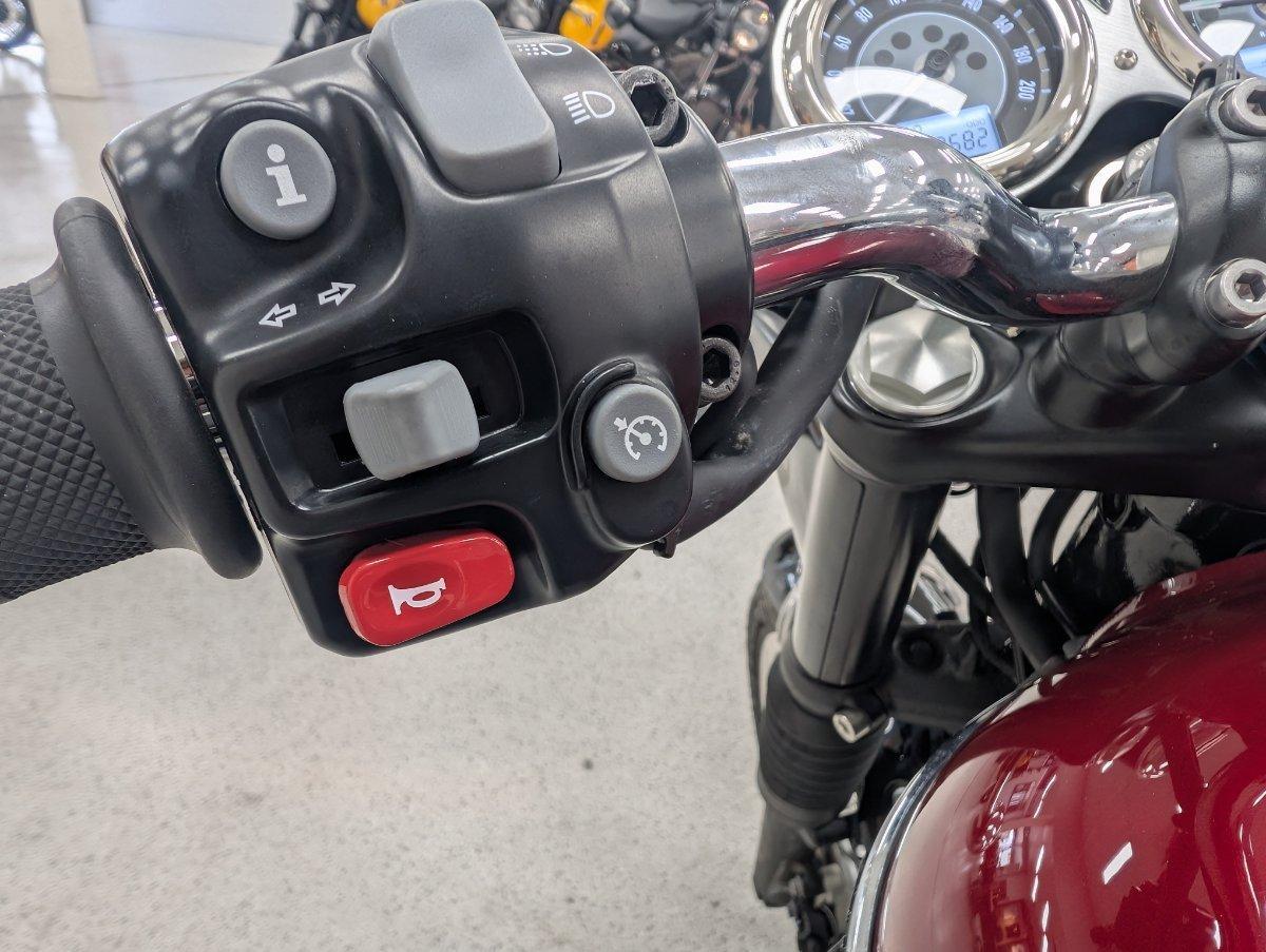 2023 TRIUMPH BONNEVILLE T120 ROAD