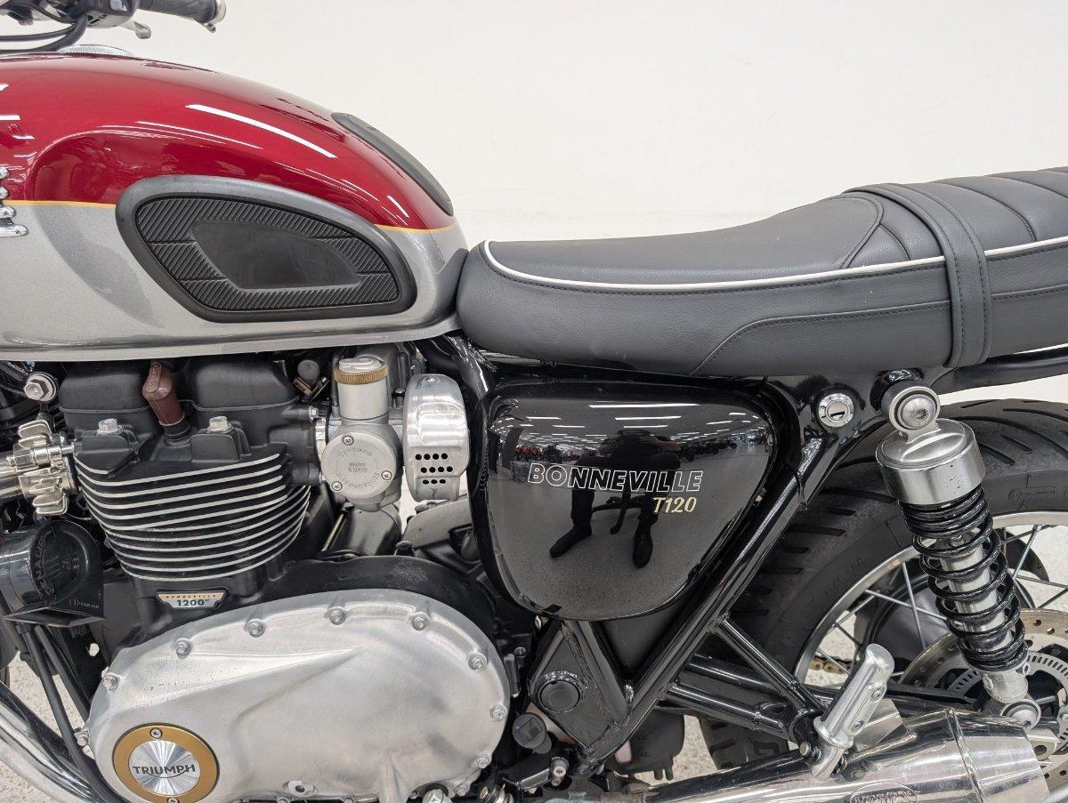 2023 TRIUMPH BONNEVILLE T120 ROAD