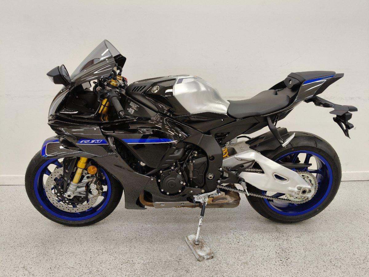 2025 YAMAHA YZF-R1 M SPORTS