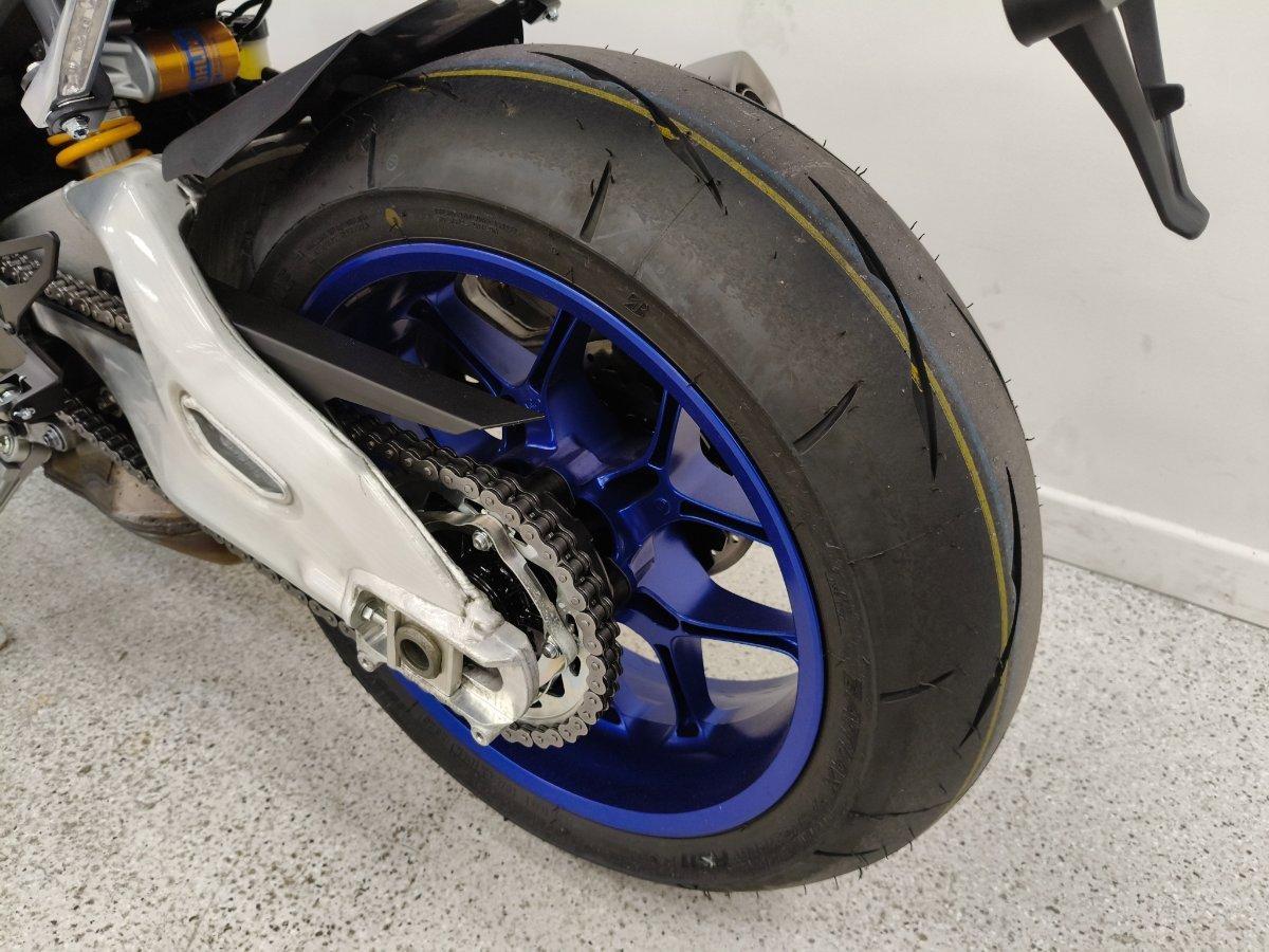 2025 YAMAHA YZF-R1 M SPORTS