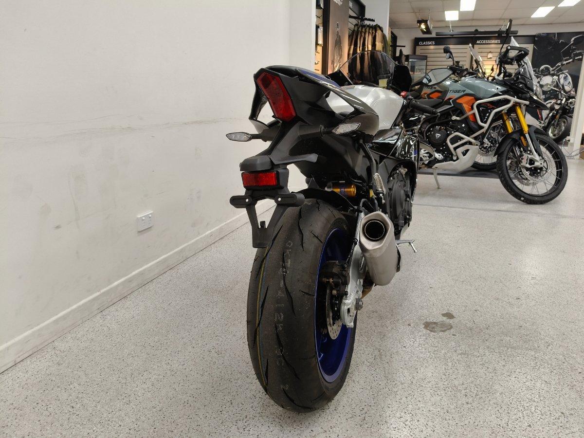 2025 YAMAHA YZF-R1 M SPORTS