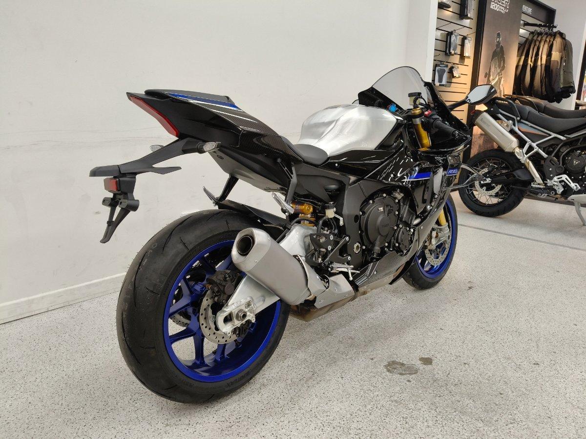 2025 YAMAHA YZF-R1 M SPORTS