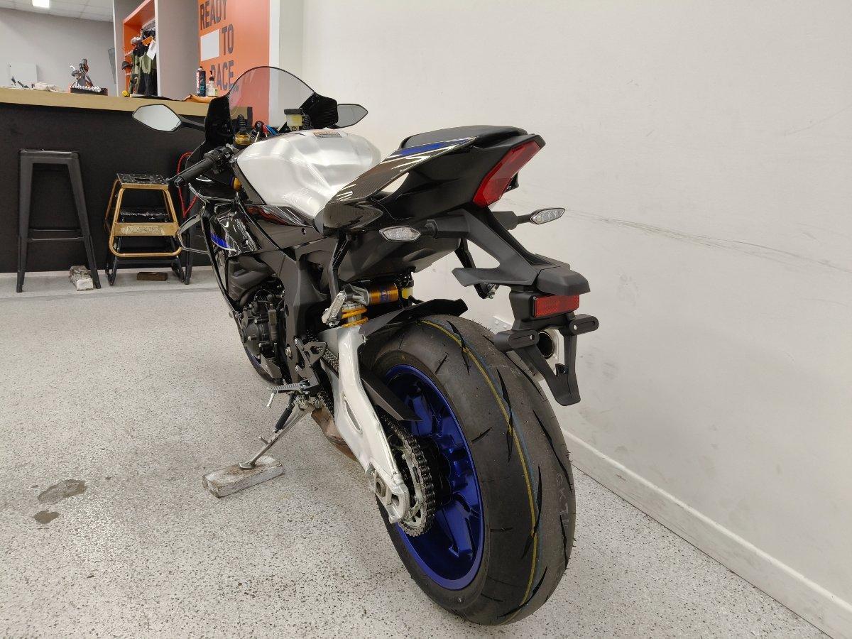 2025 YAMAHA YZF-R1 M SPORTS