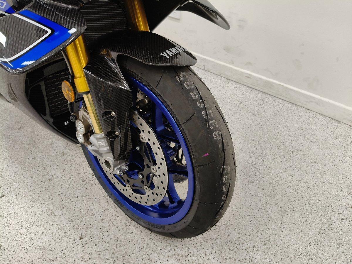 2025 YAMAHA YZF-R1 M SPORTS