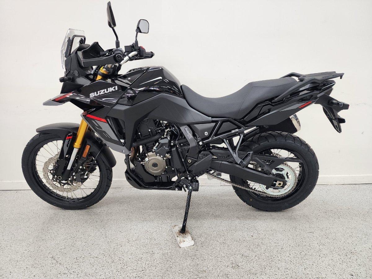 2026 SUZUKI V-STROM 800DE ROAD