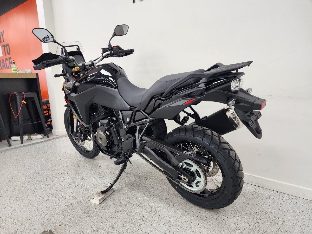 2026 SUZUKI V-STROM 800DE ROAD