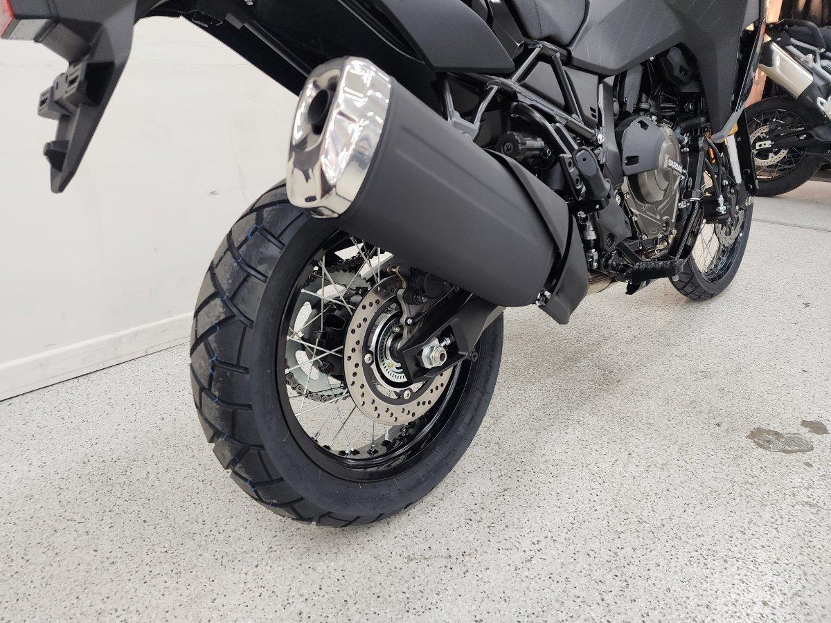 2026 SUZUKI V-STROM 800DE ROAD