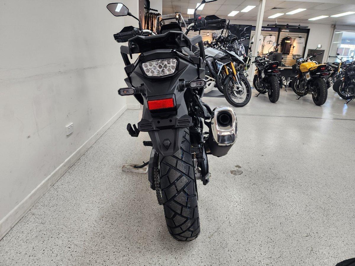 2026 SUZUKI V-STROM 800DE ROAD