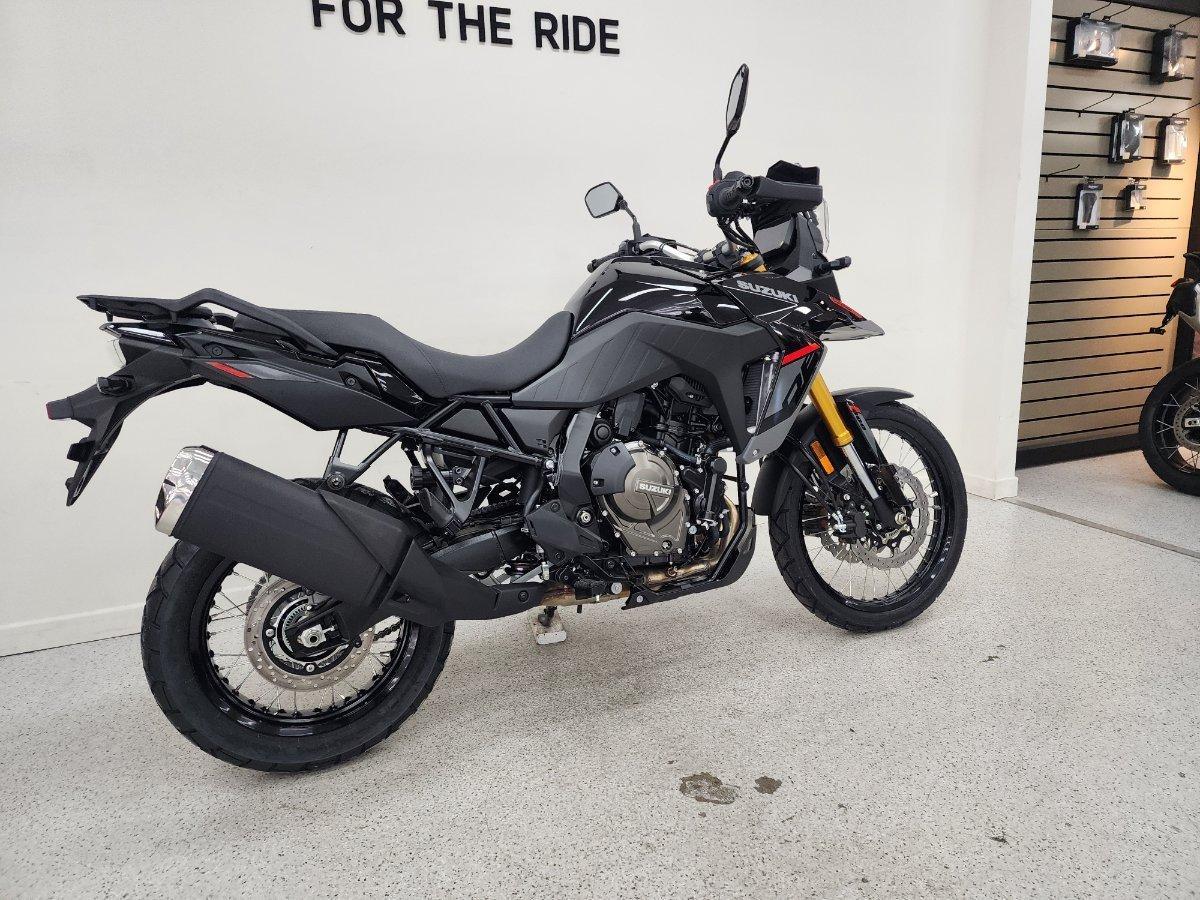 2026 SUZUKI V-STROM 800DE ROAD