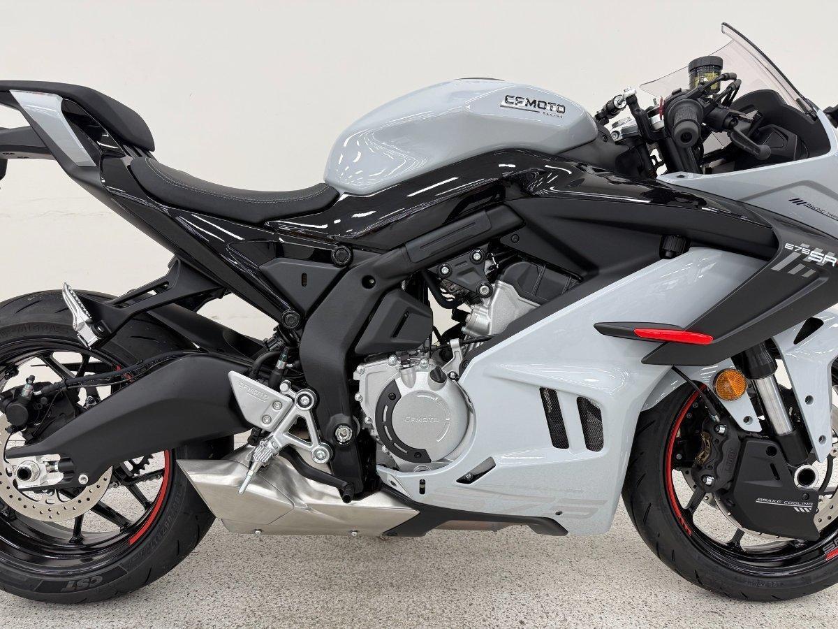 2025 CF MOTO 675 SR-R SPORTS
