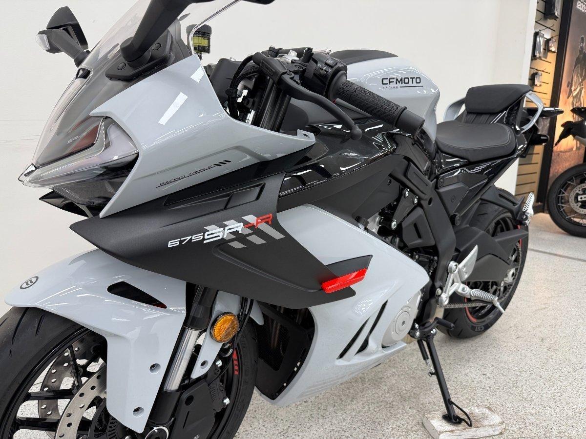 2025 CF MOTO 675 SR-R SPORTS