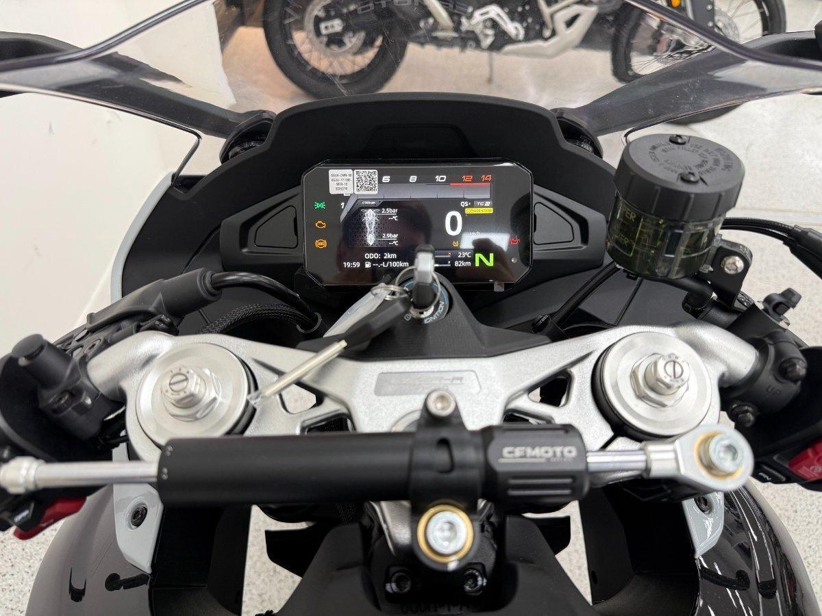 2025 CF MOTO 675 SR-R SPORTS