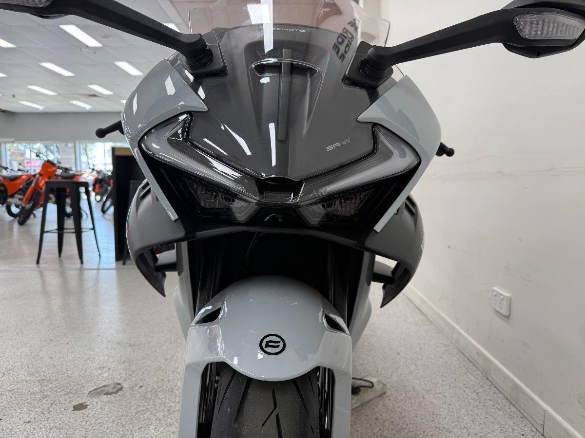 2025 CF MOTO 675 SR-R SPORTS