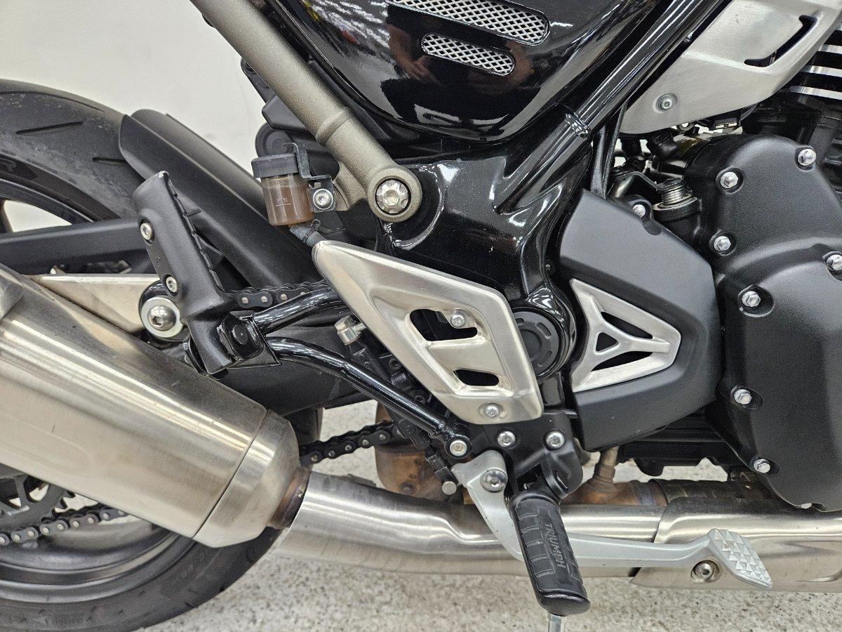 2025 TRIUMPH SPEED 400 ROAD
