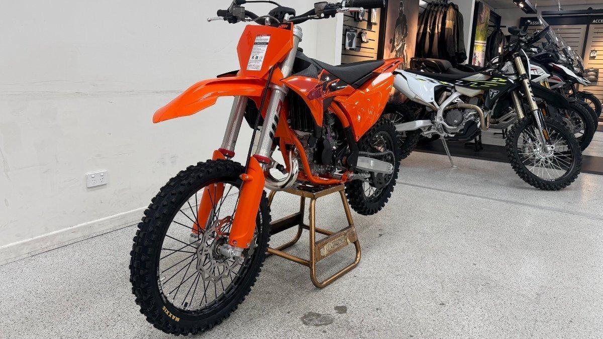 2026 KTM 85 SX (19/16) MINIBIKE