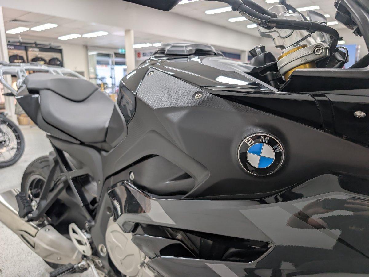 2019 BMW S 1000 XR TRIPLE BLACK DUAL SPORTS