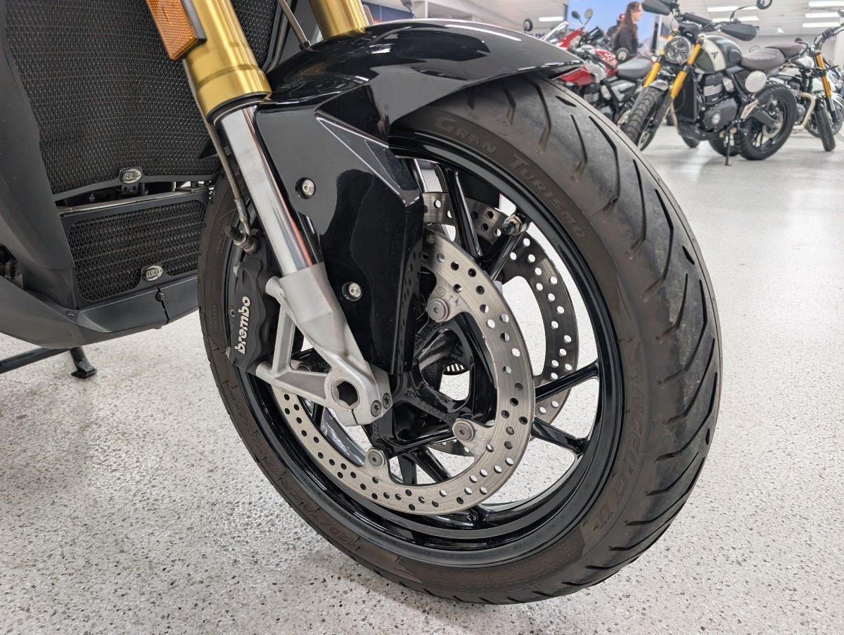 2019 BMW S 1000 XR TRIPLE BLACK DUAL SPORTS