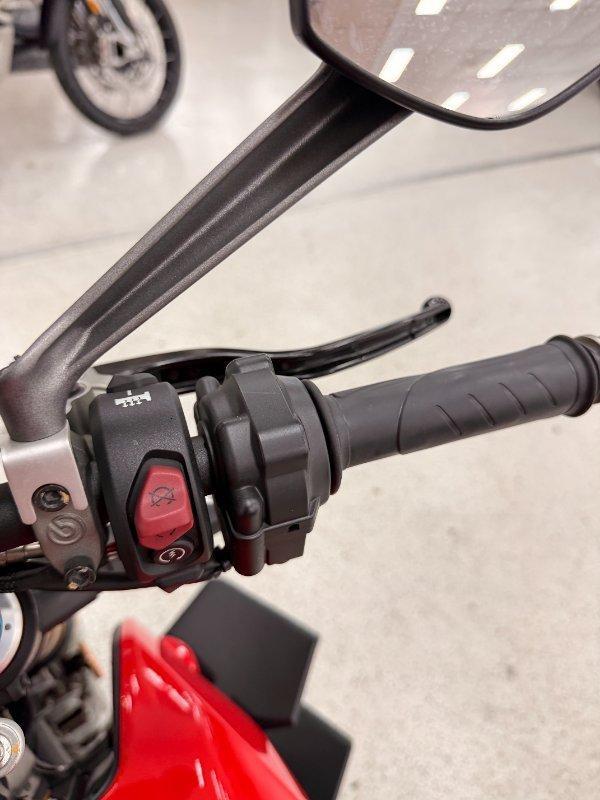 2021 DUCATI STREETFIGHTER V4 S SPORTS