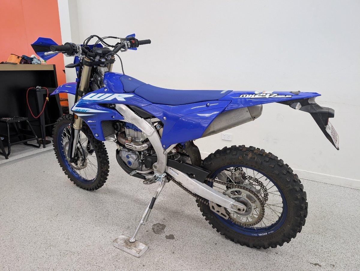 2025 YAMAHA WR450F ENDURO