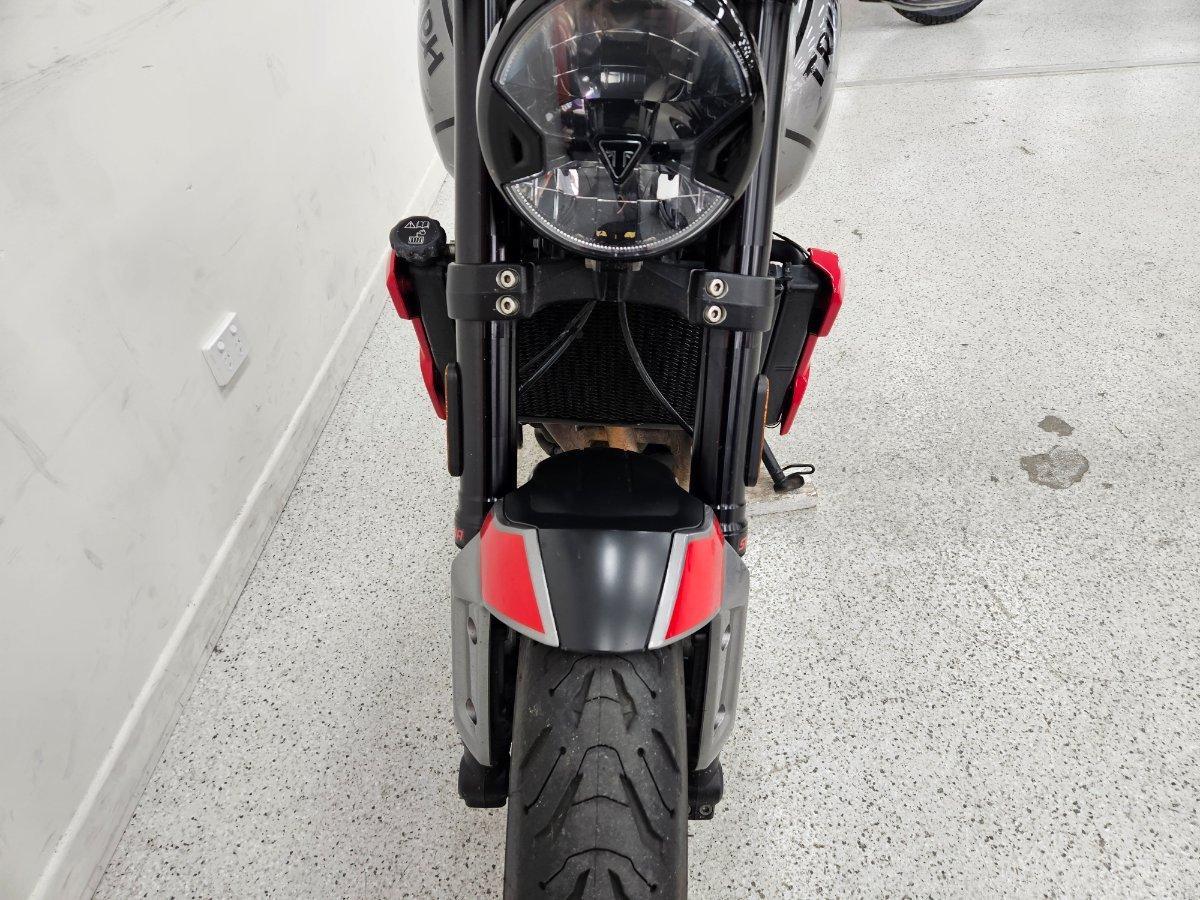 2024 TRIUMPH TRIDENT 660 ROAD